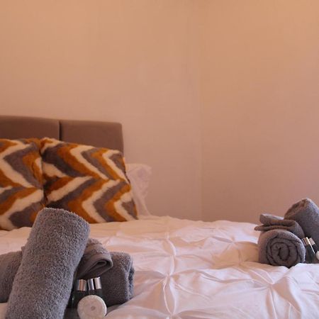 Beautiful, Spacious, Old Trafford Home Manchester Extérieur photo