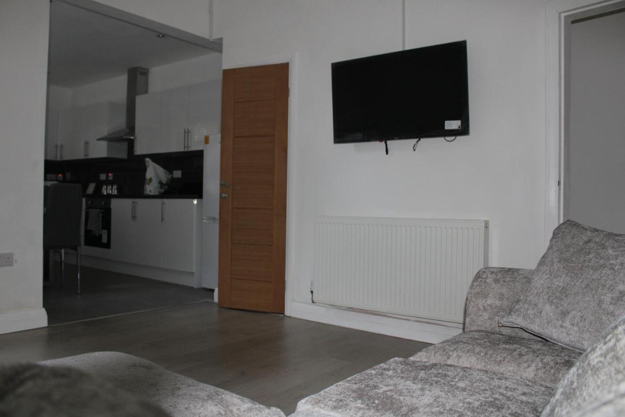 Beautiful, Spacious, Old Trafford Home Manchester Extérieur photo