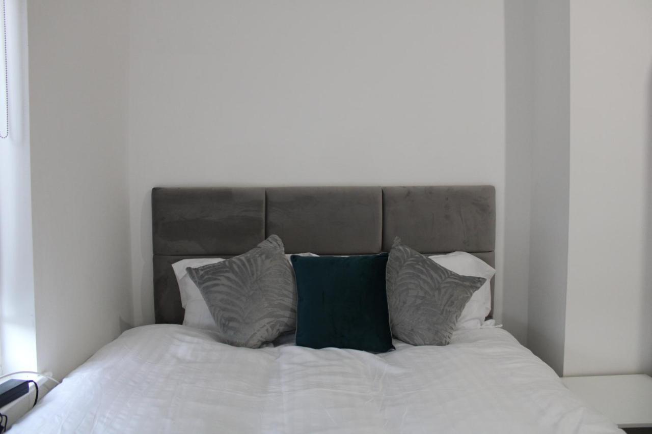 Beautiful, Spacious, Old Trafford Home Manchester Extérieur photo
